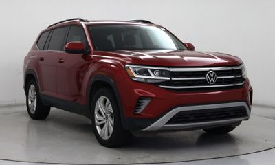2023 Volkswagen Atlas SE