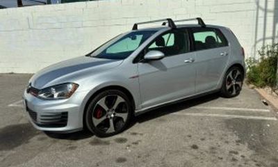 2017 Volkswagen Golf GTI S Sport SE