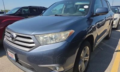 2013 Toyota Highlander Base