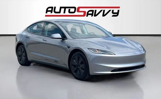 2025 Tesla Model 3 Long Range