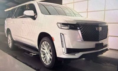 2022 Cadillac Escalade ESV Premium Luxury