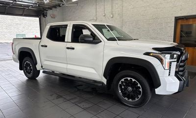 2023 Toyota Tundra SR