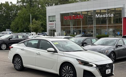 2023 Nissan Altima SV