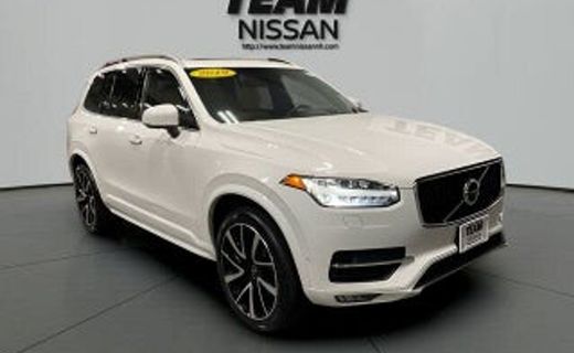 2020 Volvo XC90 Momentum