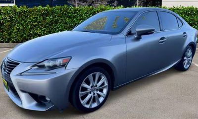 2015 Lexus IS 250
