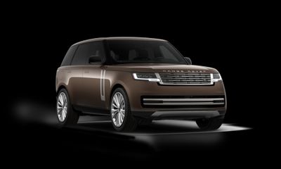 2026 Land Rover Range SE