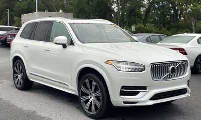 2023 Volvo XC90 Plus Bright