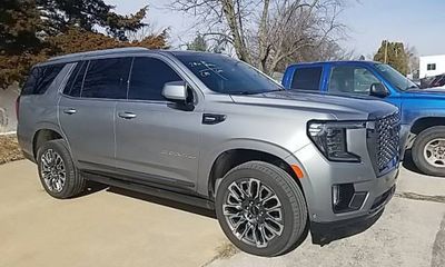 2023 GMC Yukon Denali Ultimate
