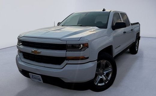 2018 Chevrolet Silverado Custom