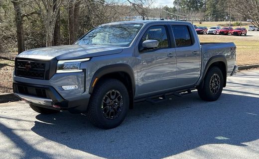 2023 Nissan Frontier