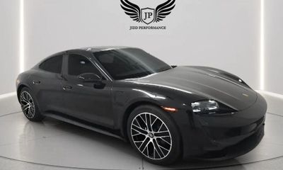 2022 Porsche Taycan Sedan