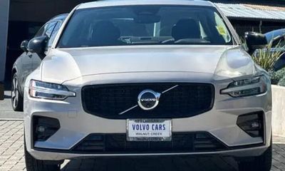 2022 Volvo S60 Inscription Expression XC60
