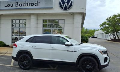 2026 Volkswagen Atlas Cross Sport 4Motion SE