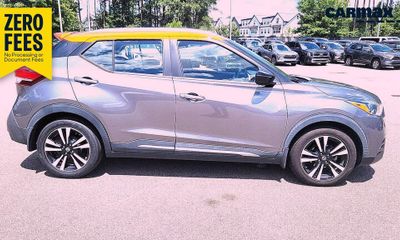 2020 Nissan Kicks SR