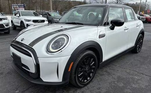 2024 Mini Hardtop Hatchback