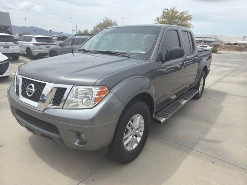 2021 Nissan Frontier — a typically priced live listing