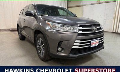 2017 Toyota Highlander SE XLE