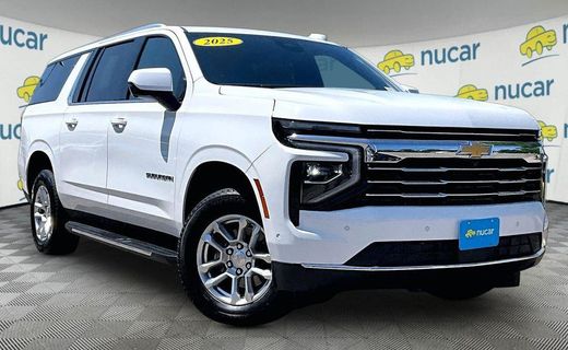 2025 Chevrolet Suburban LT