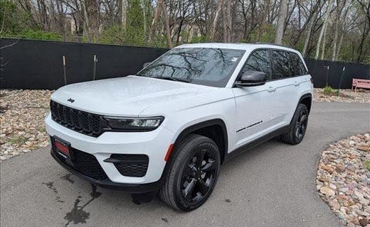 2024 Jeep Grand Cherokee Laredo