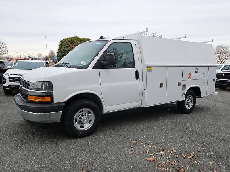 2025 Chevrolet Express Commercial Cutaway — a typically priced live listing