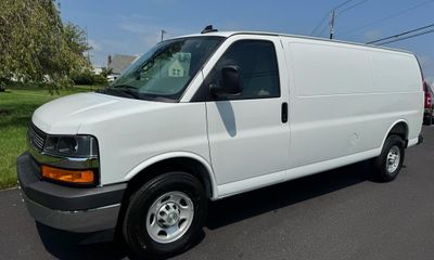 2025 Chevrolet Express EXT