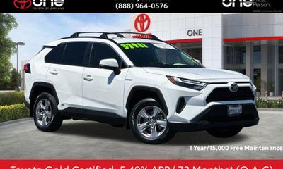 2025 Toyota RAV4 LE