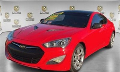 2015 Hyundai Genesis Coupe GLS Middle