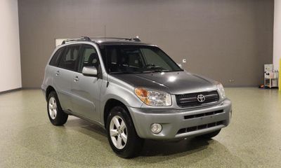2005 Toyota RAV4 Base