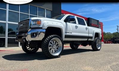 2018 GMC Sierra SLT