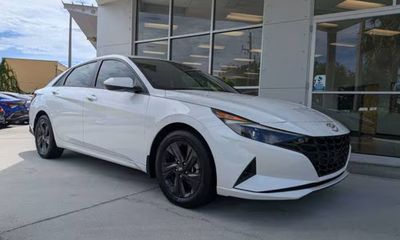 2022 Hyundai Elantra SEL