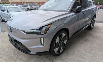 2026 Volvo EX90 Ultra