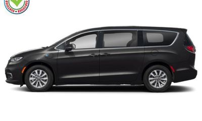 2025 Chrysler Pacifica Pinnacle
