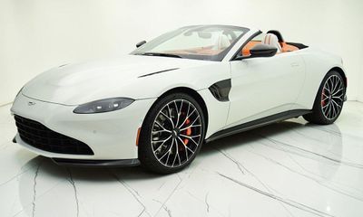 2023 Aston Martin Vantage Roadster