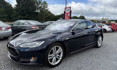 2015 Tesla Model S 85