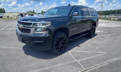 2019 Chevrolet Suburban LT