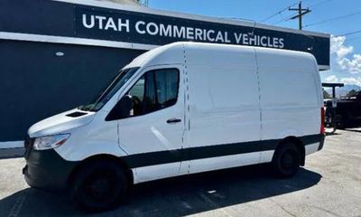 2022 Mercedes-Benz Sprinter 907 VS30