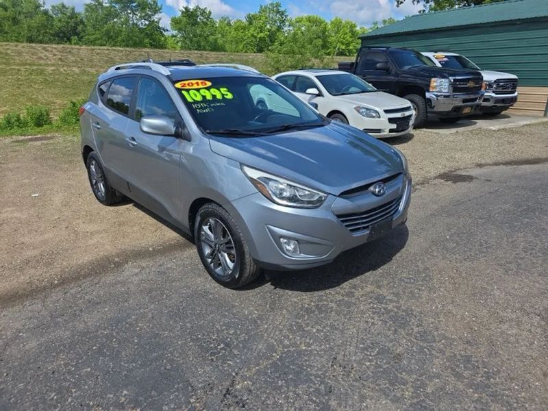 2015 Hyundai Tucson — a typically priced live listing