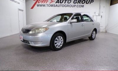 2005 Toyota Camry LE