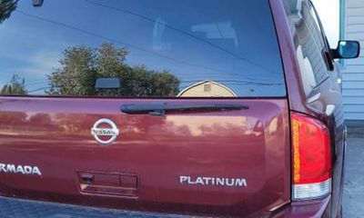 2012 Nissan Armada SV