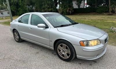 2005 Volvo S60 25T