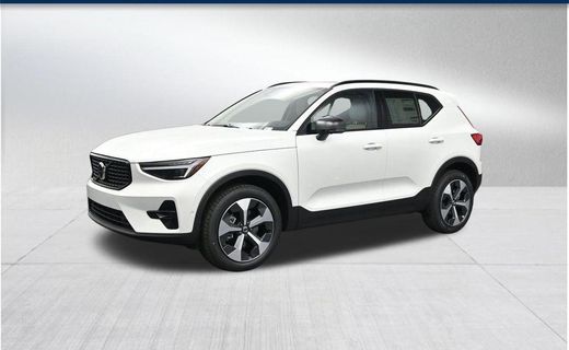 2026 Volvo XC40 Plus Dark