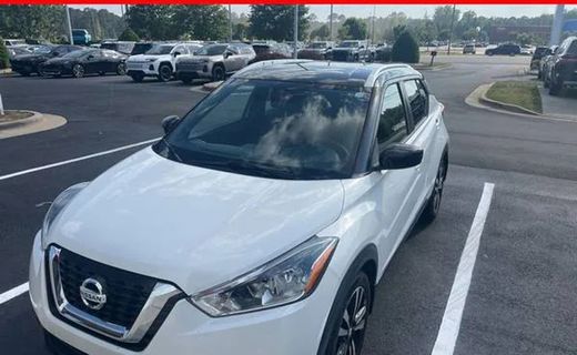 2020 Nissan Kicks SV