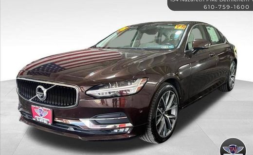 2018 Volvo S90 Momentum