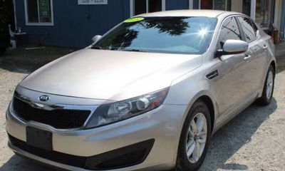 2011 Kia Optima GL