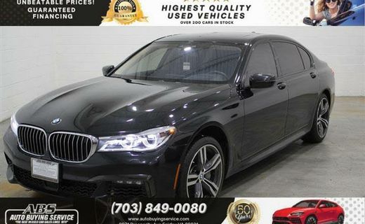 2019 BMW 750I B7