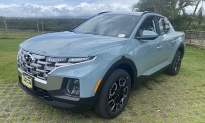 2023 Hyundai Santa Cruz SEL Premium