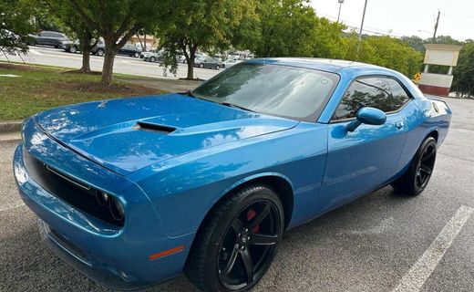 2020 Dodge Challenger SXT