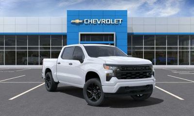 2023 Chevrolet Silverado Custom