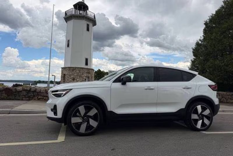 2024 Volvo C40 — a typically priced live listing