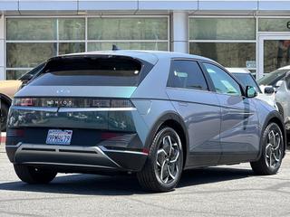 2024 Hyundai Ioniq 5 SE